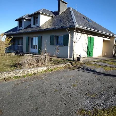 게스트하우스 Chmabre Avec Petit Dejeuner Inclus A Dix Minutes Du Lac De La Raviege *